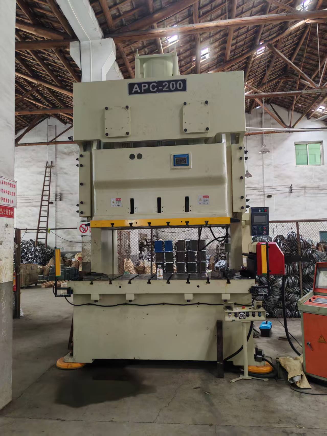 Zhezhong weighing scale factory facility 2 of 4